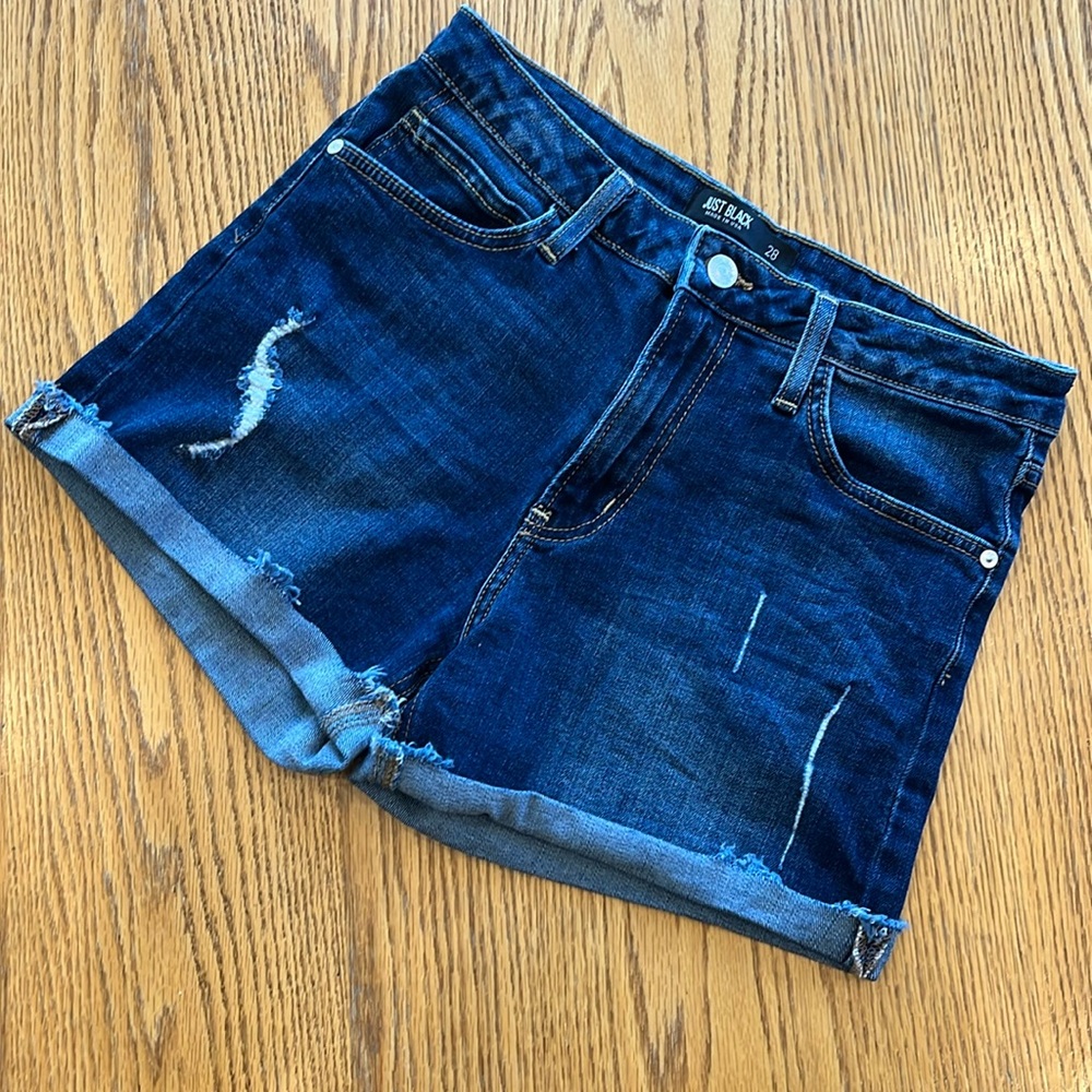 JUST BLACK Romeo Distressed Cuffed Frayed Denim Short
